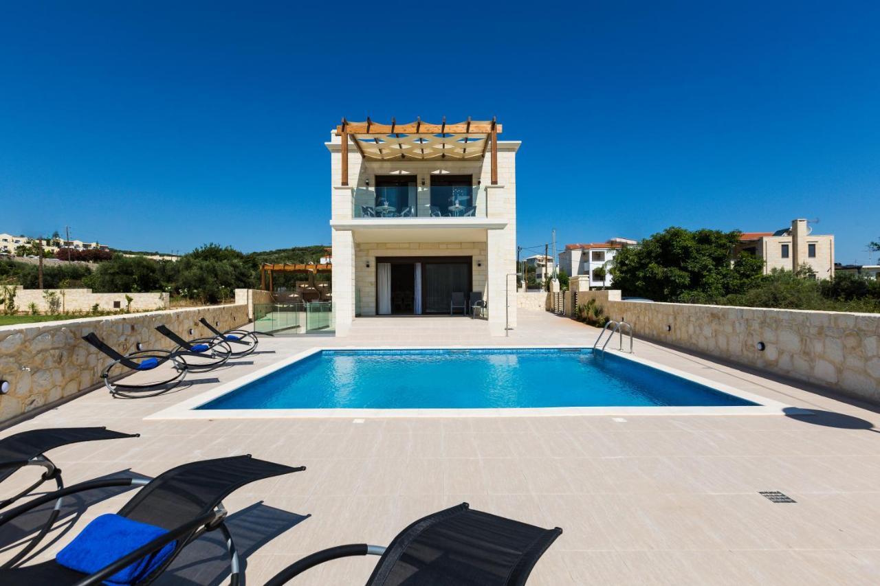 אלמירידה Eudora Luxury Stone Villa מראה חיצוני תמונה