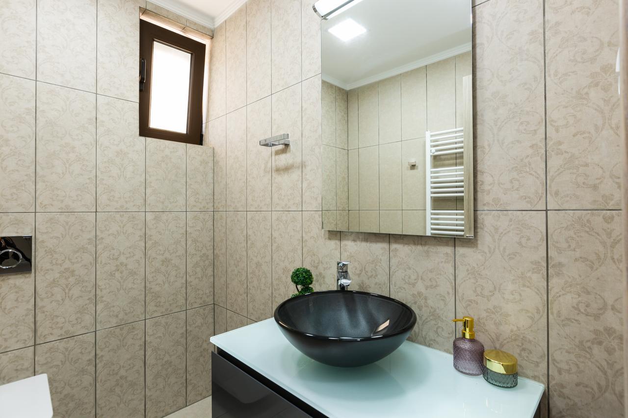 אלמירידה Eudora Luxury Stone Villa מראה חיצוני תמונה