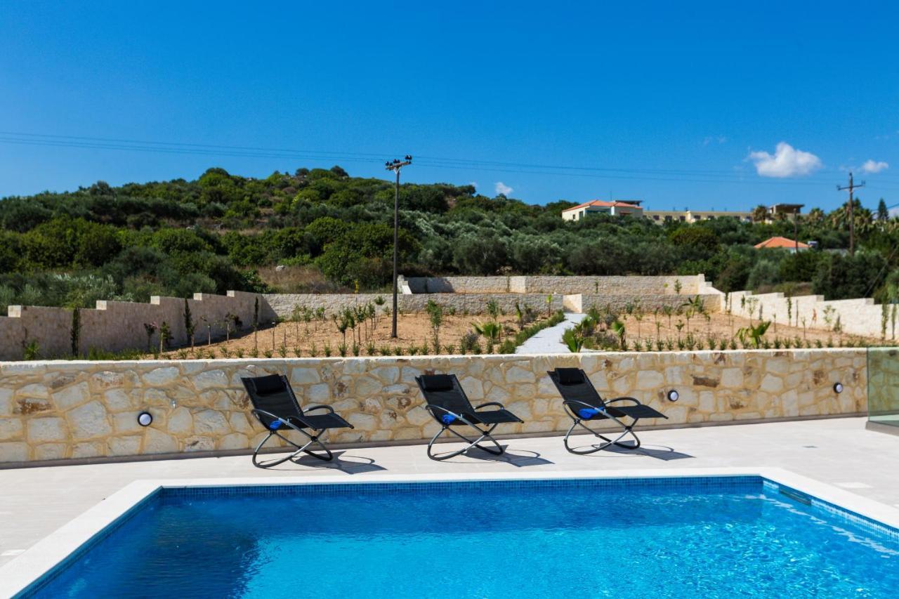 אלמירידה Eudora Luxury Stone Villa מראה חיצוני תמונה