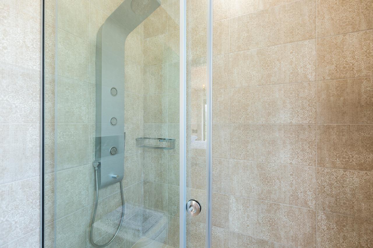 אלמירידה Eudora Luxury Stone Villa מראה חיצוני תמונה