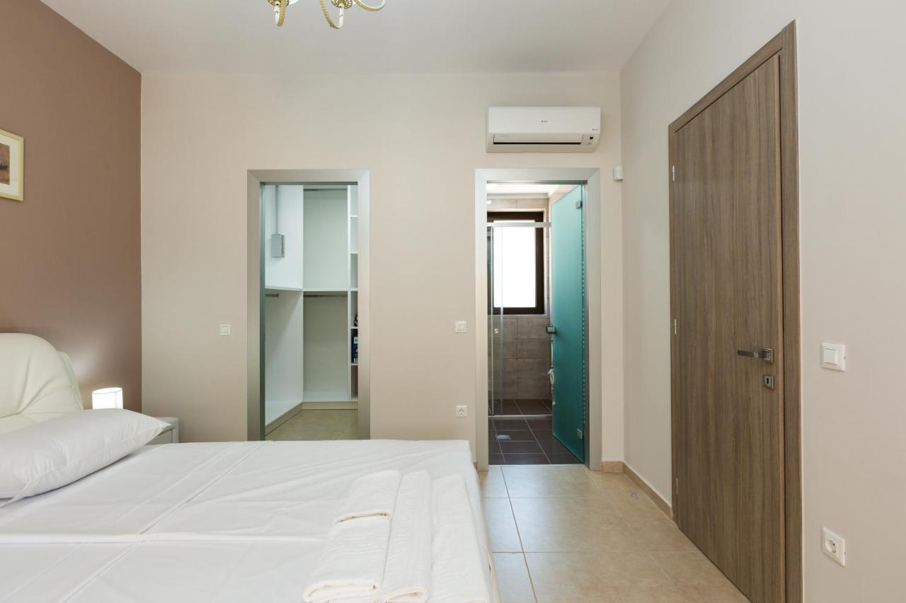 אלמירידה Eudora Luxury Stone Villa מראה חיצוני תמונה