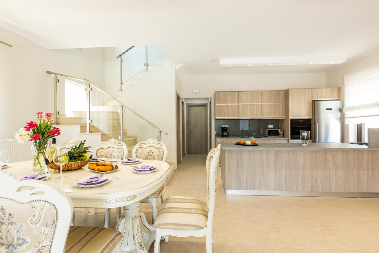 אלמירידה Eudora Luxury Stone Villa מראה חיצוני תמונה