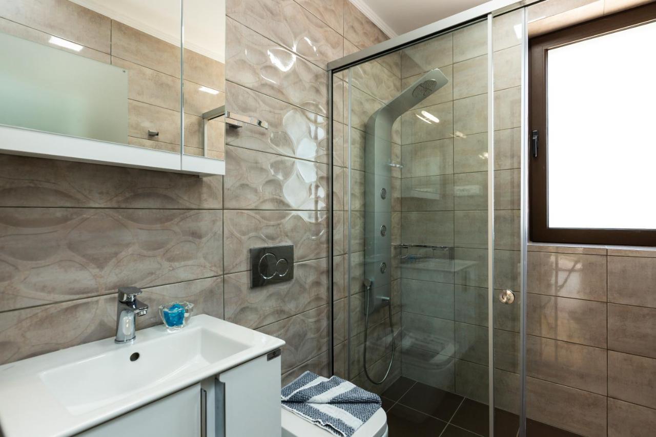 אלמירידה Eudora Luxury Stone Villa מראה חיצוני תמונה