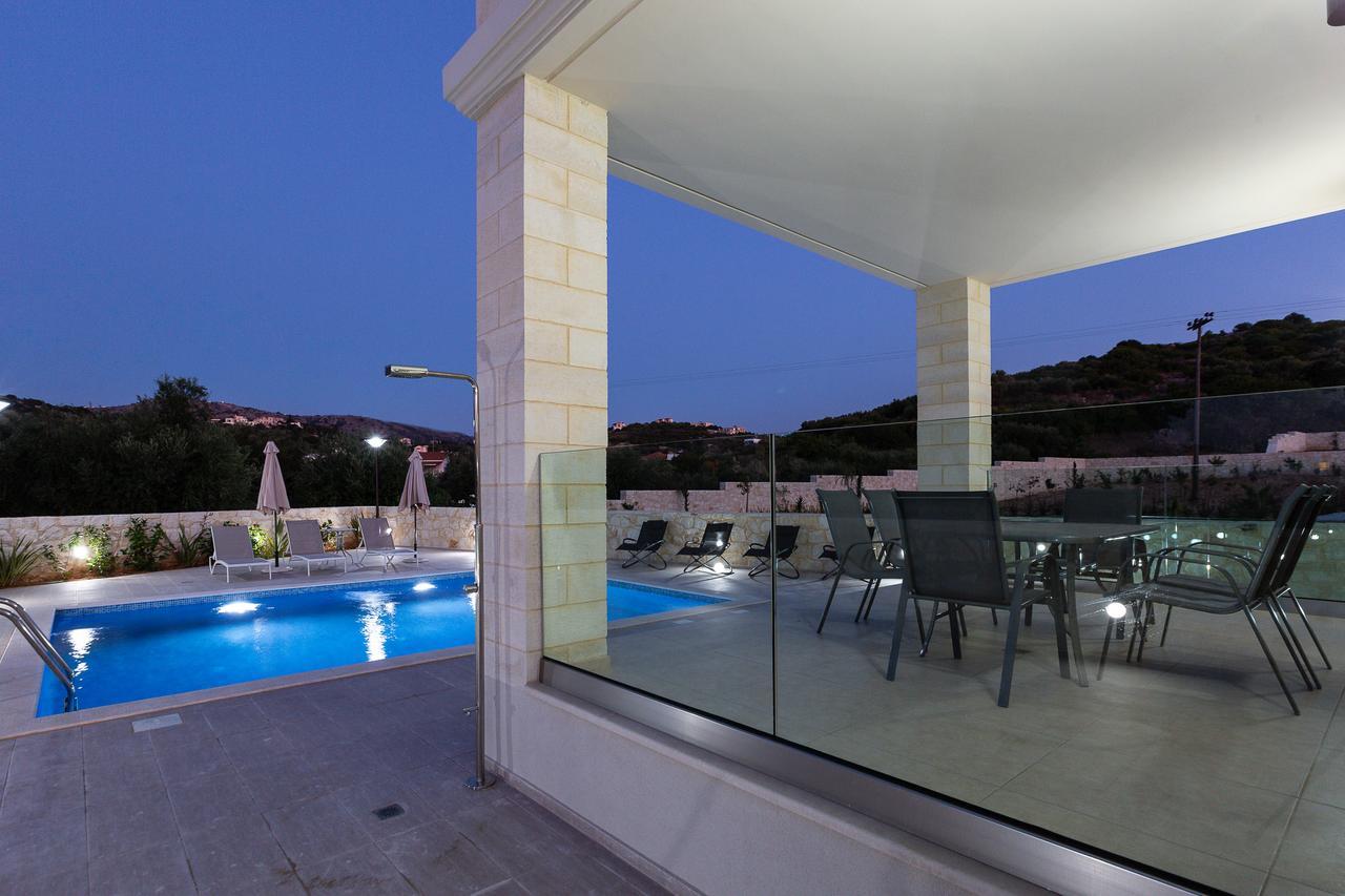 אלמירידה Eudora Luxury Stone Villa מראה חיצוני תמונה