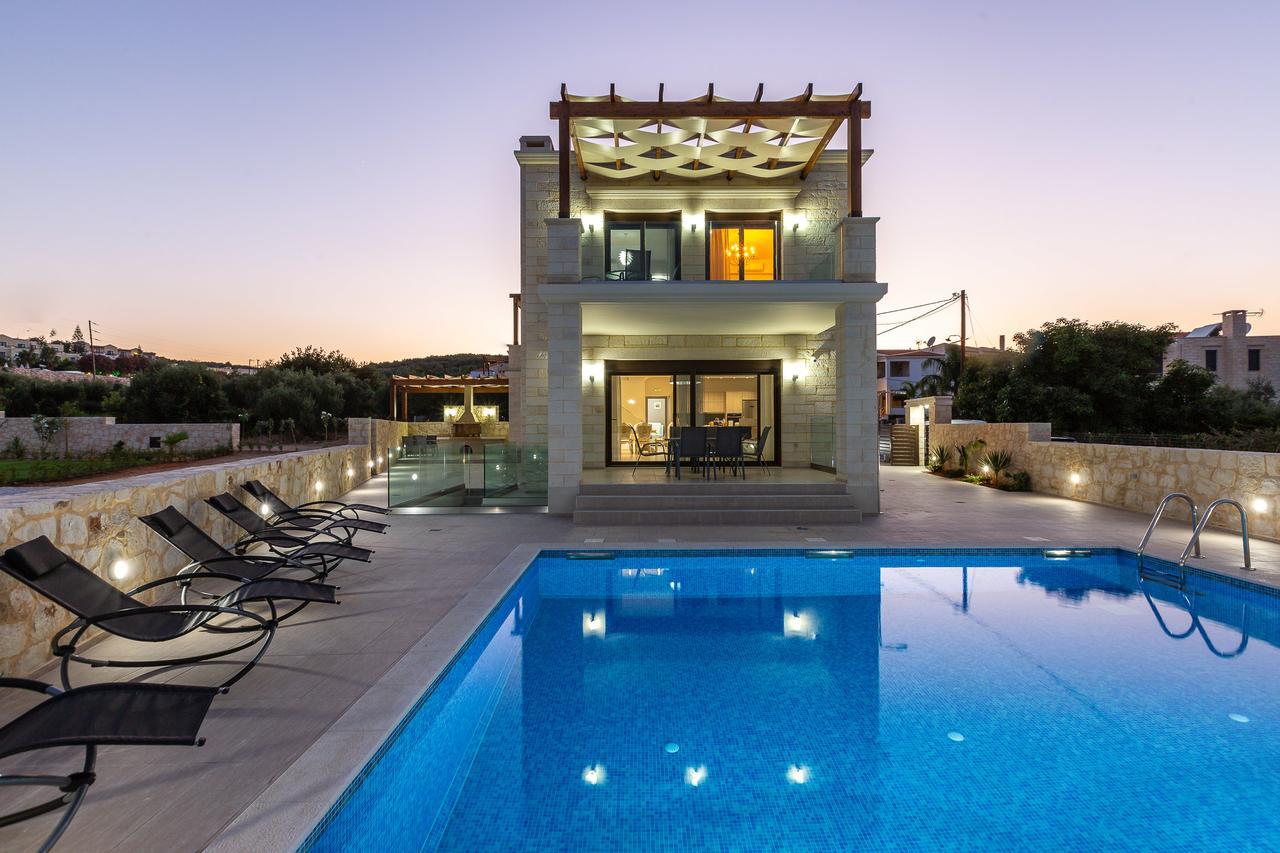 אלמירידה Eudora Luxury Stone Villa מראה חיצוני תמונה